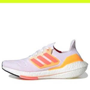 Adidas ultra boost 22 size womens US 7